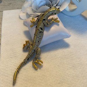 Cool Vintage Articulated Lizard Pin Silver & Gold